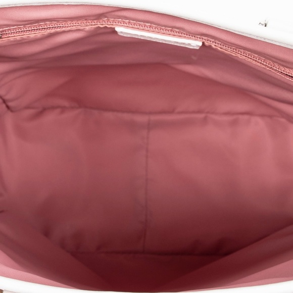 Dior Tote - Picture 9 of 14